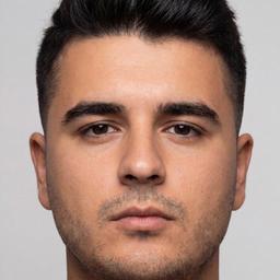 Marcos — CEO IAconsultora